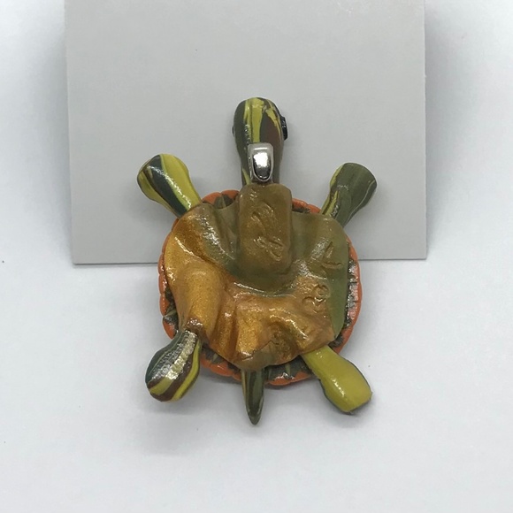 Turtle Pendant - Picture 4 of 4